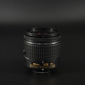Nikon AF-P DX 18-55mm f/3.5-5.6G VR
